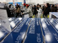 Shoppers rush into Best Buy in Dartmouth, MA after doors opened at 1am on Black Friday, November 25, 2016.  PETER PEREIRA/THE STANDARD-TIMES/SCMG : shopping, shop, black friday, madness, economy, holiday, season