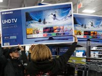 Shoppers look for the best deals at Best Buy in Dartmouth, MA on  Black Friday November 25, 2016.  PETER PEREIRA/THE STANDARD-TIMES/SCMG : shopping, shop, black friday, madness, economy, holiday, season